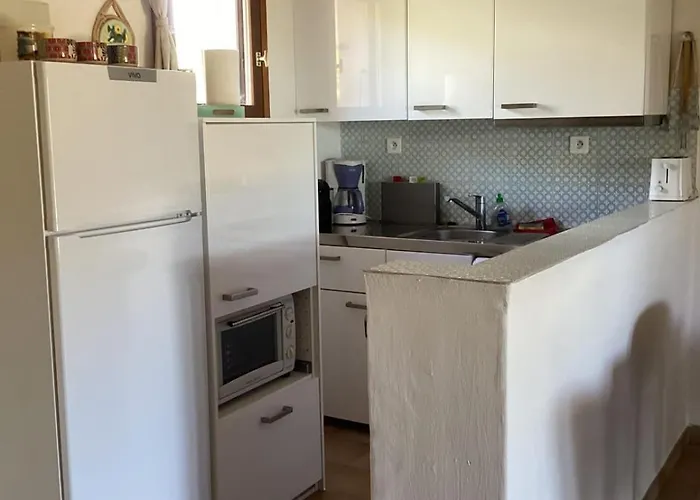 Maison Proche Vecchio בית נופש